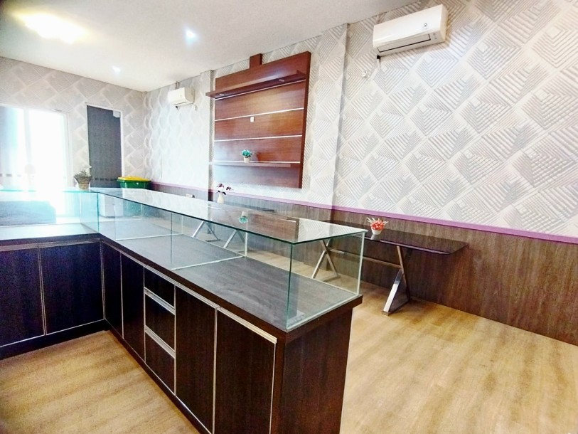 Ruko disewakan di Metland Menteng-0