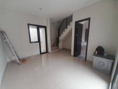 Sewa Rumah Summarecon Crown Gading-4