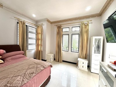 Dijual Rumah di Kelapa Gading (Semi Furnish) - Jakarta Utara-4