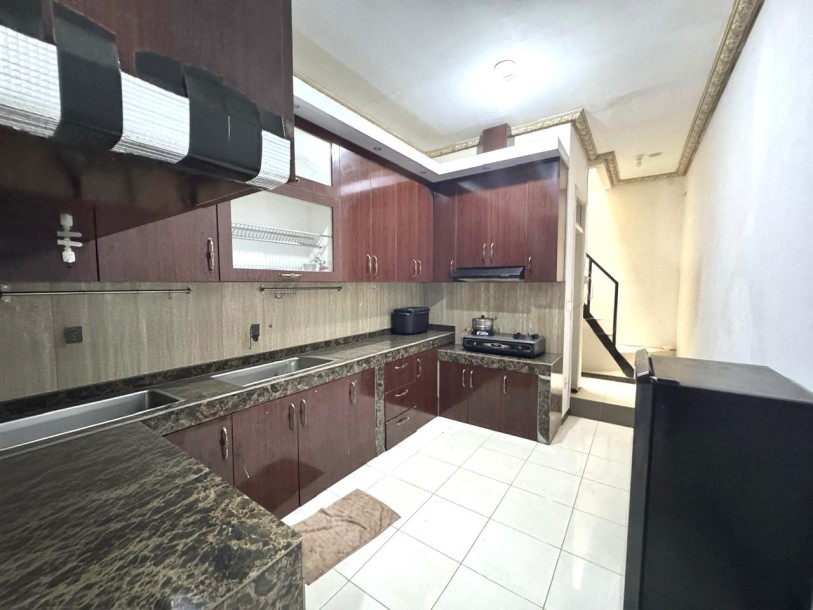 Dijual Rumah di Kelapa Gading (Semi Furnish) - Jakarta Utara-5